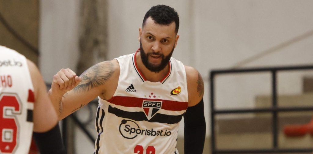 Basquete Tricolor enfrenta o Franca em estreia na NBB