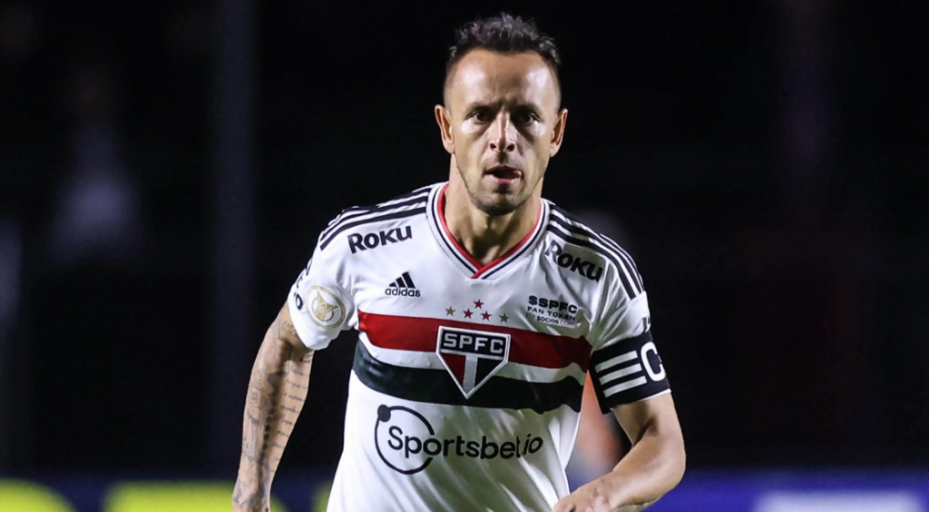 Reviravolta? São Paulo não vê barreiras para renovar com Rafinha
