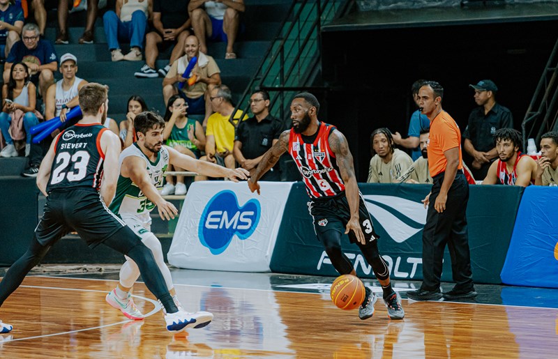 Fora de casa, Basquete Tricolor sofre derrota para o Bauru