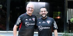 Dorival Júnior ganha prêmio de destaque esportivo do ano