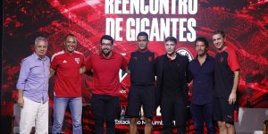 Camisas usadas no Reencontro de Gigantes irão à leilão