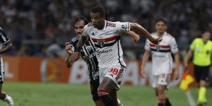 Notas e atuações dos jogadores do São Paulo contra o Atlético MG