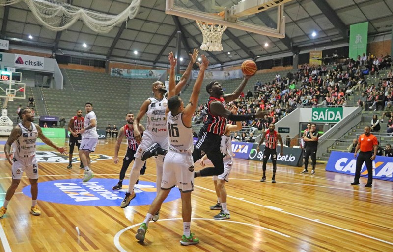 São Paulo vence o União Corinthians pelo NBB