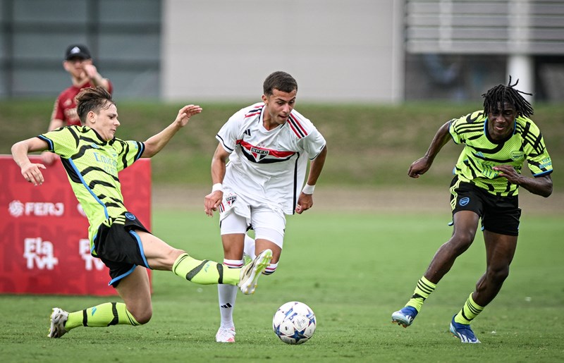São Paulo vence Arsenal pela Adidas Cup