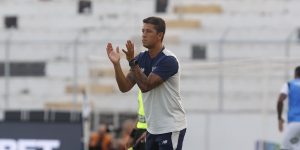 Carpini atribui derrota à condições do Moisés Lucarelli